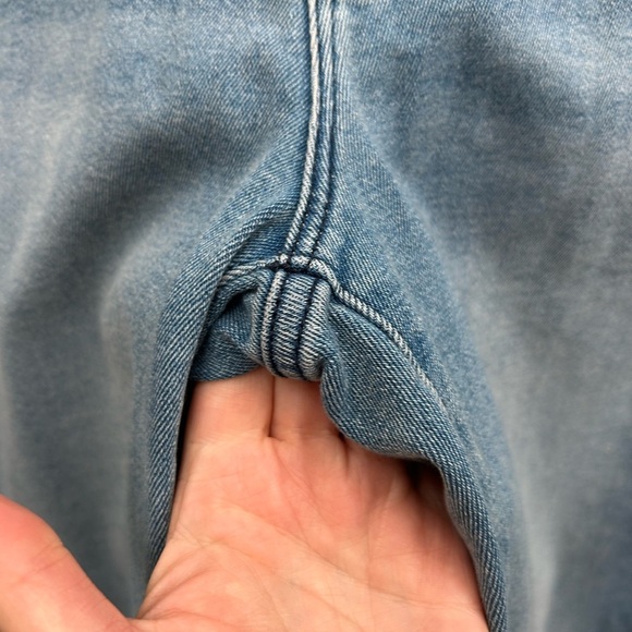 Good American Good Petite Straight, BNWT, size 6/28 - Picture 9 of 13